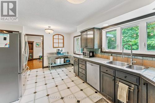 1946 Cordukes Road, Kingston (City North Of 401), ON - Indoor Photo Showing Kitchen With Double Sink