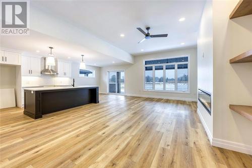 3527 Mia Lane, Plympton-Wyoming, ON - Indoor Photo Showing Kitchen