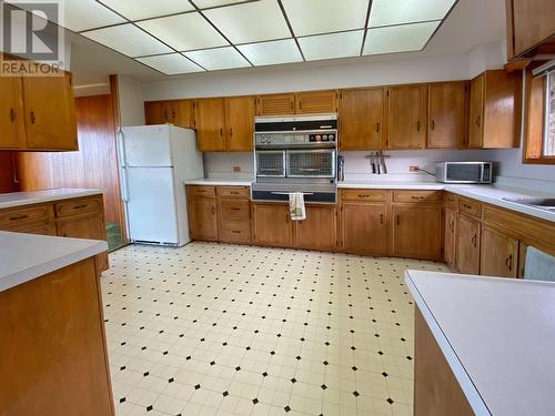 1842 Graham Avenue, Prince Rupert, BC - Indoor Photo Showing Kitchen