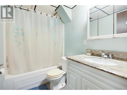 1396 Central Street, Prince George, BC - Indoor Photo Showing Bathroom