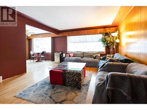 1396 Central Street, Prince George, BC - Indoor Photo Showing Living Room