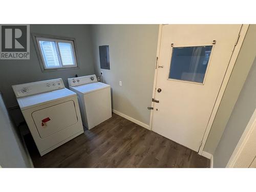 1816-1818 E 6Th Avenue, Prince Rupert, BC - Indoor Photo Showing Laundry Room