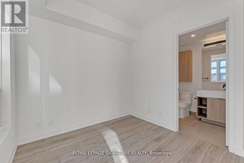 1015 - 108 Peter Street, Toronto, ON - Indoor Photo Showing Other Room