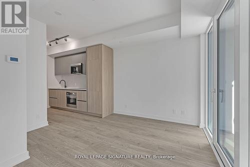 1015 - 108 Peter Street, Toronto, ON -  Photo Showing Other Room