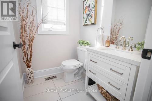 22 Wilmot Road, Brantford, ON - Indoor Photo Showing Bathroom