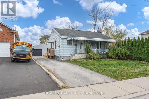 99 East 36Th Street, Hamilton, ON - Outdoor With Deck Patio Veranda