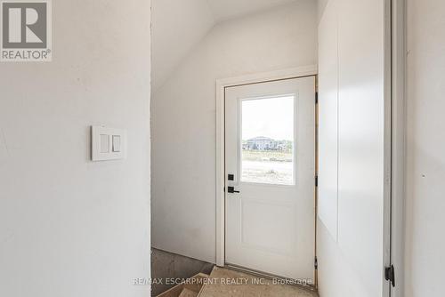 6220 Curlin Crescent, Niagara Falls, ON - Indoor Photo Showing Other Room