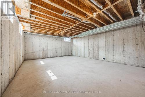 6220 Curlin Crescent, Niagara Falls, ON - Indoor Photo Showing Basement