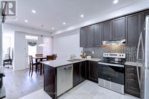 163 Keppel Circle, Brampton, ON - Indoor Photo Showing Kitchen With Stainless Steel Kitchen With Double Sink With Upgraded Kitchen