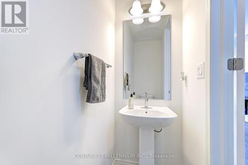 163 Keppel Circle, Brampton, ON - Indoor Photo Showing Bathroom