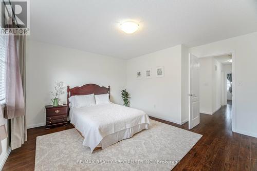 832 Shepherd Place, Milton, ON - Indoor Photo Showing Bedroom