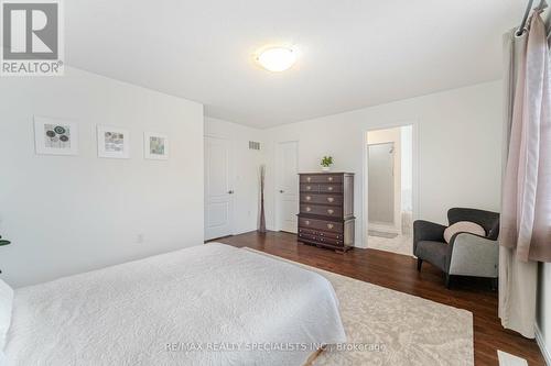 832 Shepherd Place, Milton, ON - Indoor Photo Showing Bedroom