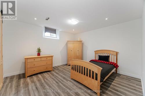 832 Shepherd Place, Milton, ON - Indoor Photo Showing Bedroom