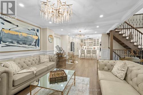 1270 Saginaw Crescent, Mississauga, ON - Indoor Photo Showing Living Room