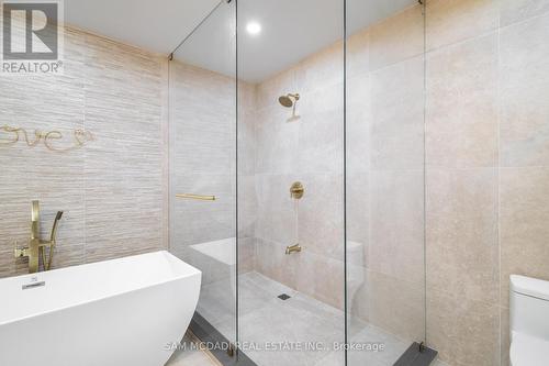 1270 Saginaw Crescent, Mississauga, ON - Indoor Photo Showing Bathroom