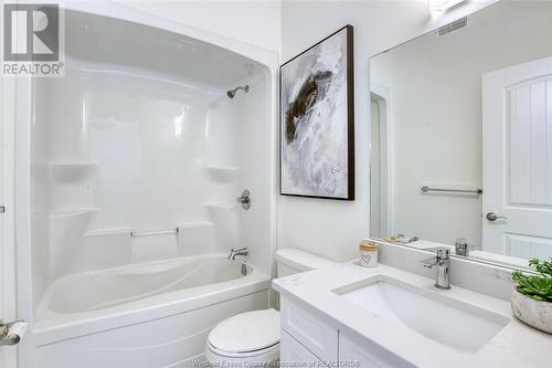 514 Water Road, Amherstburg, ON - Indoor Photo Showing Bathroom