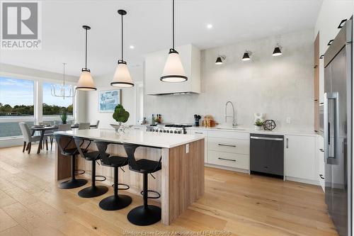 510 Dalhousie, Amherstburg, ON - Indoor Photo Showing Kitchen With Upgraded Kitchen