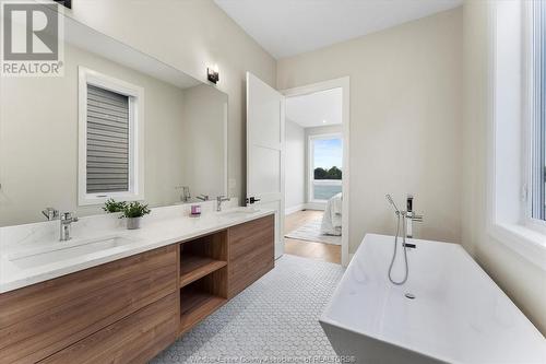 510 Dalhousie, Amherstburg, ON - Indoor Photo Showing Bathroom