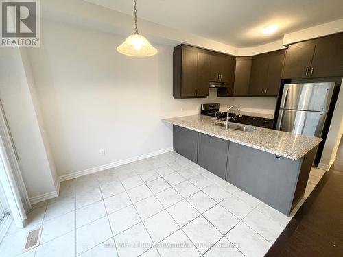 167 Ridge Road, Cambridge, ON - Indoor Photo Showing Kitchen With Double Sink