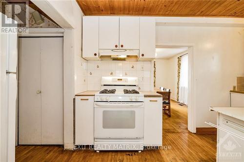 25 High Street, Carleton Place, ON - Indoor Photo Showing Kitchen