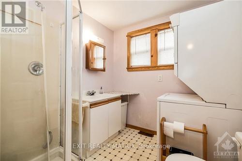 25 High Street, Carleton Place, ON - Indoor Photo Showing Bathroom