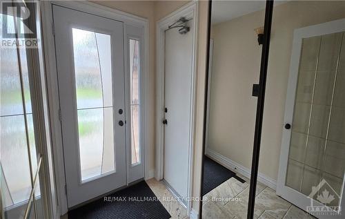 1627 Champneuf Drive, Ottawa, ON - Indoor Photo Showing Other Room