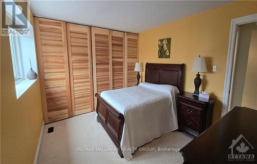 1627 Champneuf Drive, Ottawa, ON - Indoor Photo Showing Bedroom