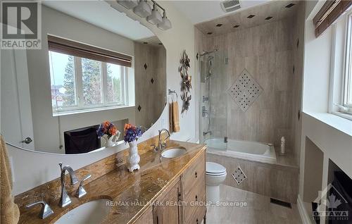 1627 Champneuf Drive, Ottawa, ON - Indoor Photo Showing Bathroom