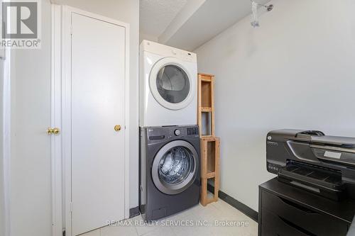 1103 - 10 Muirhead Road, Toronto, ON - Indoor Photo Showing Laundry Room