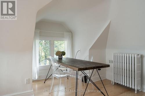 3/F - 524 Markham Street N, Toronto, ON - Indoor Photo Showing Dining Room