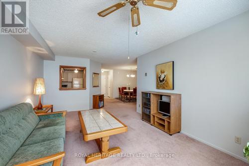 304 - 41 Ash Street, Uxbridge, ON - Indoor Photo Showing Living Room