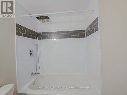 304 - 628 Danforth Avenue, Toronto, ON - Indoor Photo Showing Bathroom