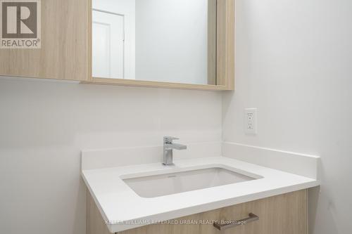 50 Upper Mall Way, Vaughan, ON - Indoor Photo Showing Bathroom