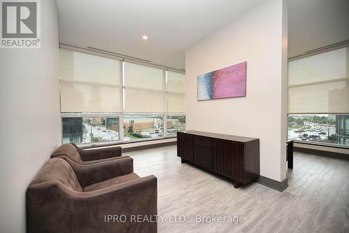 3209 - 4070 Confederation Parkway, Mississauga, ON - Indoor