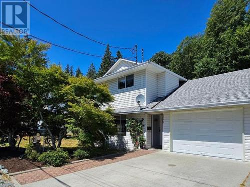 A-6855 Irvine Street, Powell River, BC - Outdoor