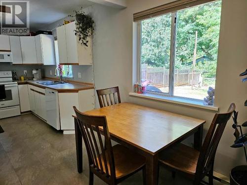 A-6855 Irvine Street, Powell River, BC - Indoor