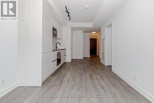 610 - 108 Peter Street, Toronto, ON - Indoor Photo Showing Other Room