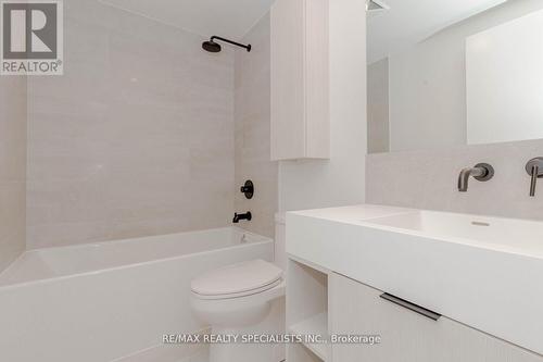 610 - 108 Peter Street, Toronto, ON - Indoor Photo Showing Bathroom