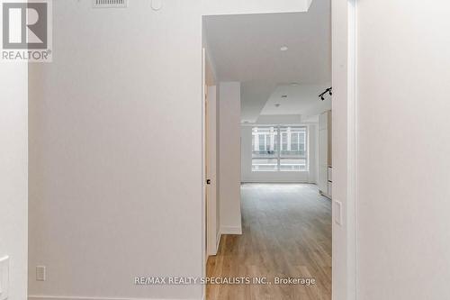 610 - 108 Peter Street, Toronto, ON - Indoor Photo Showing Other Room