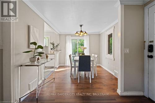 5062 Ontario Avenue, Niagara Falls (210 - Downtown), ON - Indoor Photo Showing Dining Room