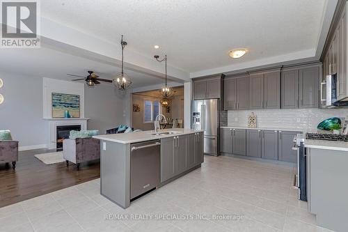 131 Freure Drive, Cambridge, ON - Indoor Photo Showing Kitchen With Double Sink With Upgraded Kitchen