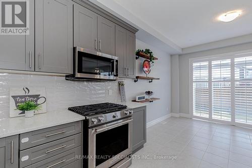 131 Freure Drive, Cambridge, ON - Indoor Photo Showing Kitchen