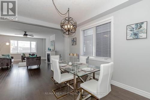 131 Freure Drive, Cambridge, ON - Indoor Photo Showing Dining Room