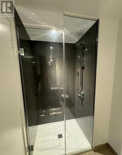 5107 - 3883 Quartz Road, Mississauga, ON - Indoor Photo Showing Bathroom