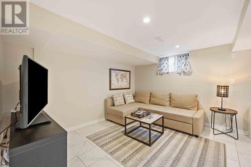 66 Cliff Street, Toronto, ON - Indoor Photo Showing Living Room