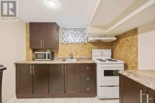 66 Cliff Street, Toronto, ON - Indoor Photo Showing Kitchen