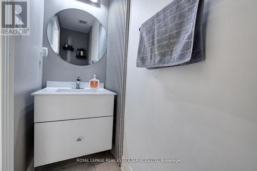 1297 Clarriage Court, Milton, ON - Indoor Photo Showing Bathroom