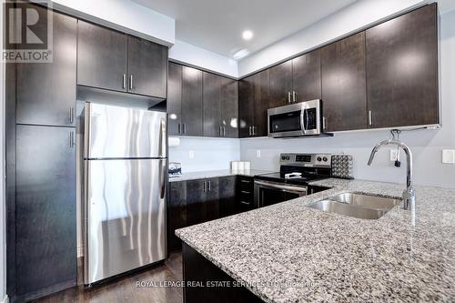 1297 Clarriage Court, Milton, ON - Indoor Photo Showing Kitchen With Double Sink With Upgraded Kitchen