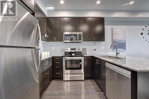 1297 Clarriage Court, Milton, ON - Indoor Photo Showing Kitchen With Double Sink With Upgraded Kitchen