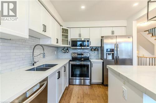 5110 Fairview Street Unit# 7, Burlington, ON - Indoor Photo Showing Kitchen With Stainless Steel Kitchen With Double Sink With Upgraded Kitchen